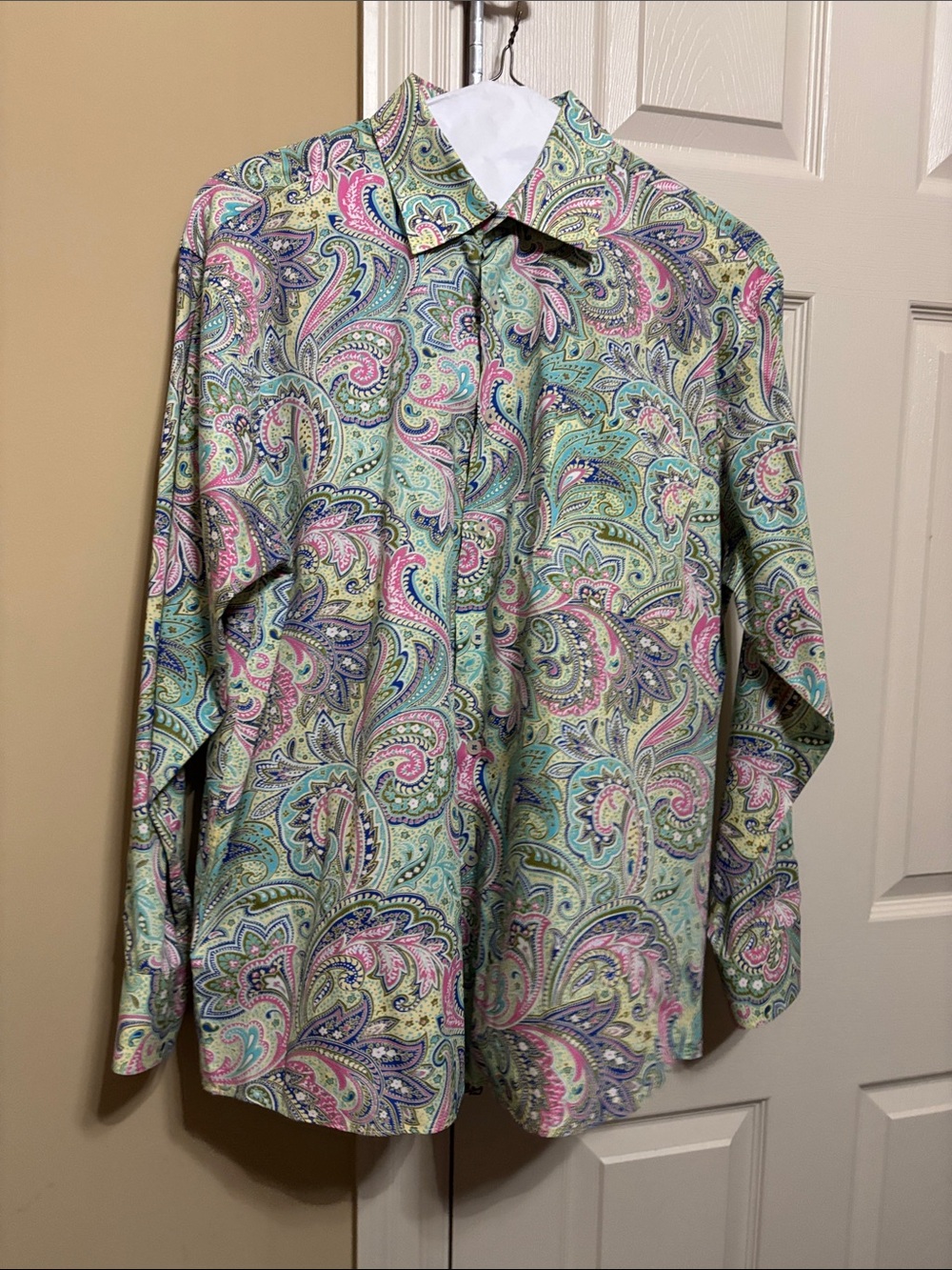Alan Flusser Pastel Paisley Button-Down Shirt in Mint Green and Pink